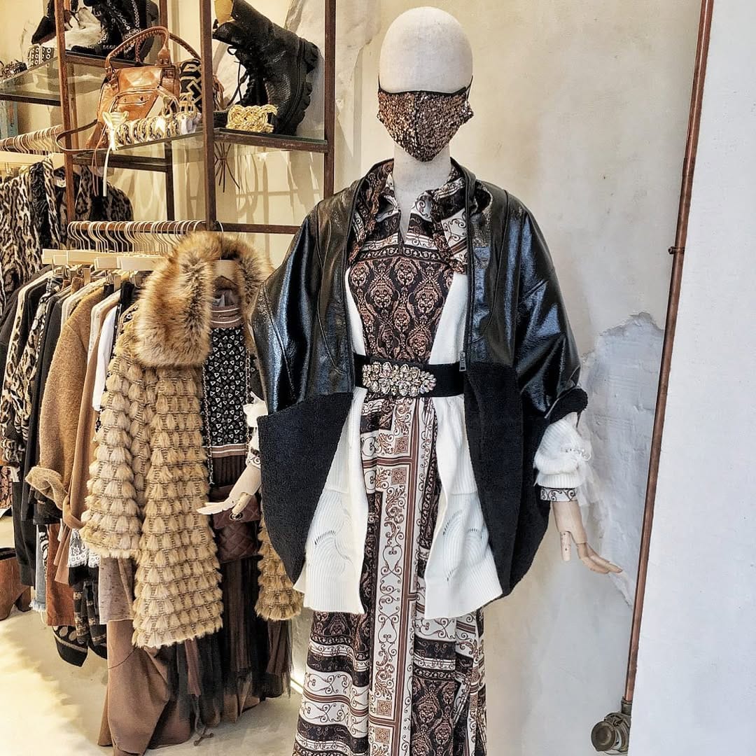 Post 9 by SANDY KOSTA eShop ® on Instagram (image)
