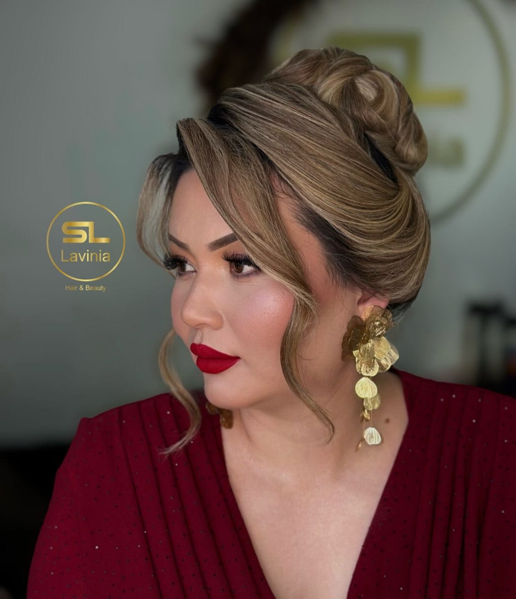 Post 5 by Salonlavinia on Instagram (image)