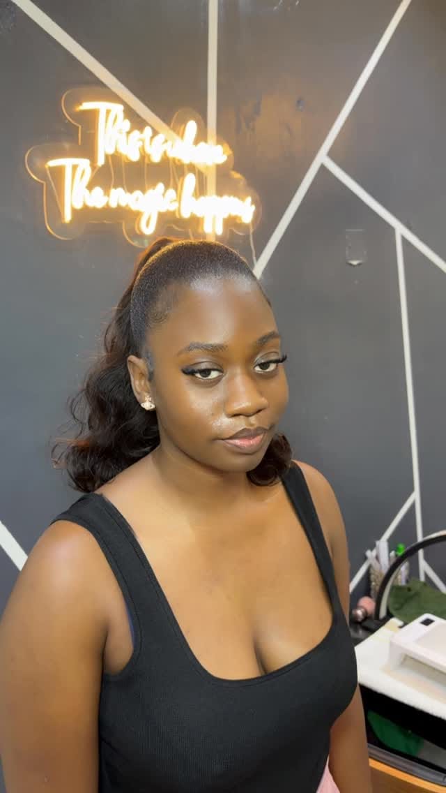 Post 7 by Dubai / lagos hair stylist / Beautician 🇳🇬🇦🇪 on Instagram (video)