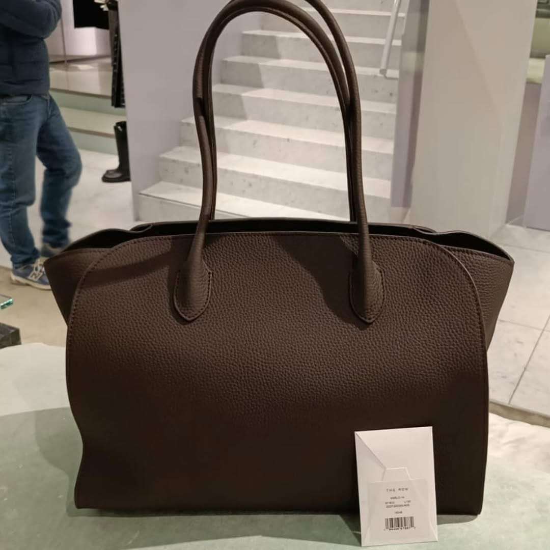 Post 3 by Personal Shopper on Instagram (carousel)