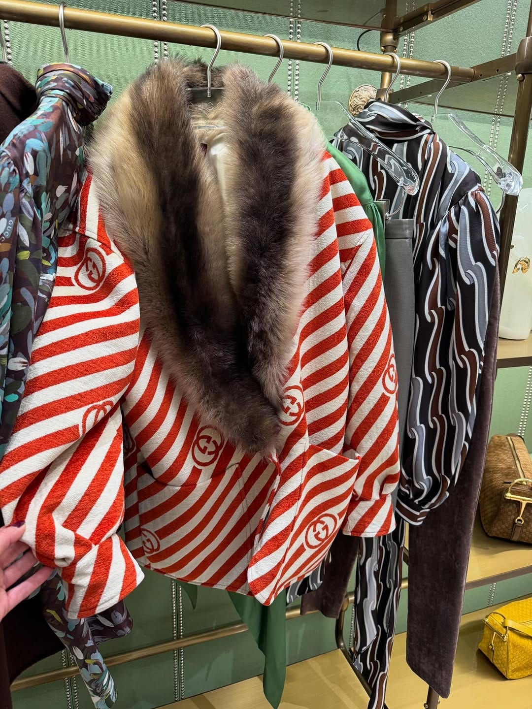 Post 7 by Personal Shopper on Instagram (carousel)