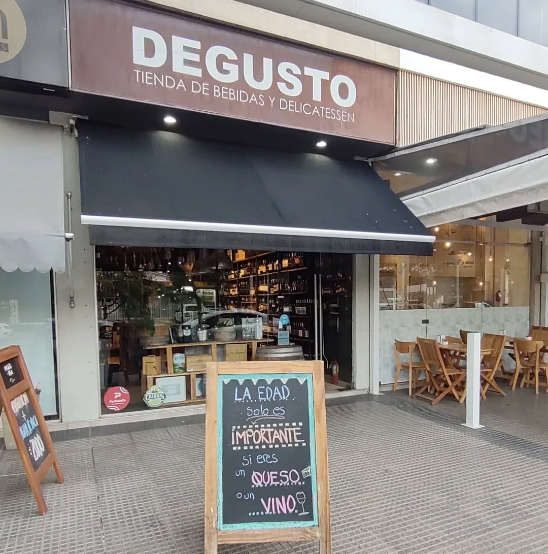 Post 10 by D E G U S T O ! on Instagram (image)
