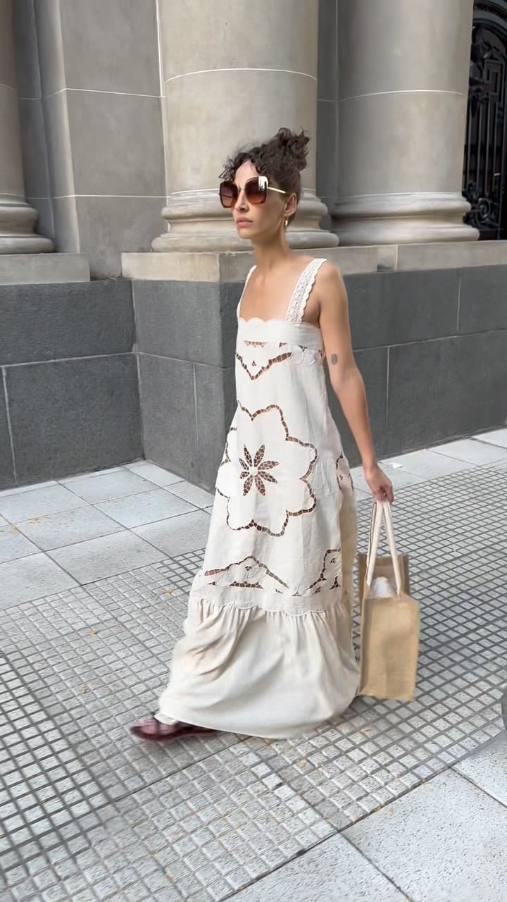 Post 10 by ROMI ZELENER on Instagram (video)