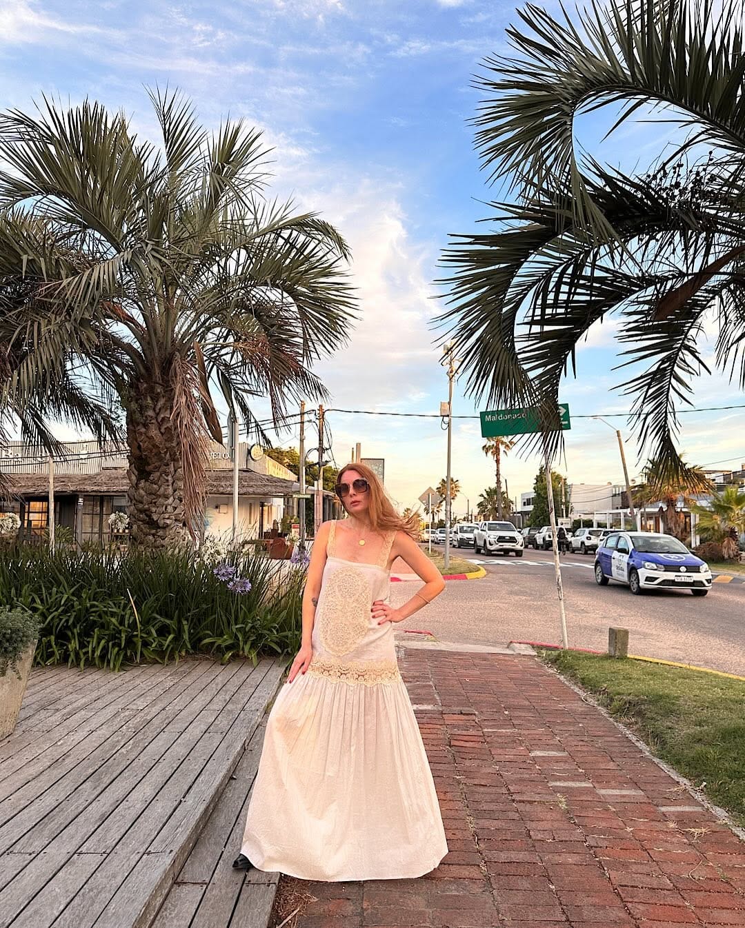 Post 7 by ROMI ZELENER on Instagram (carousel)