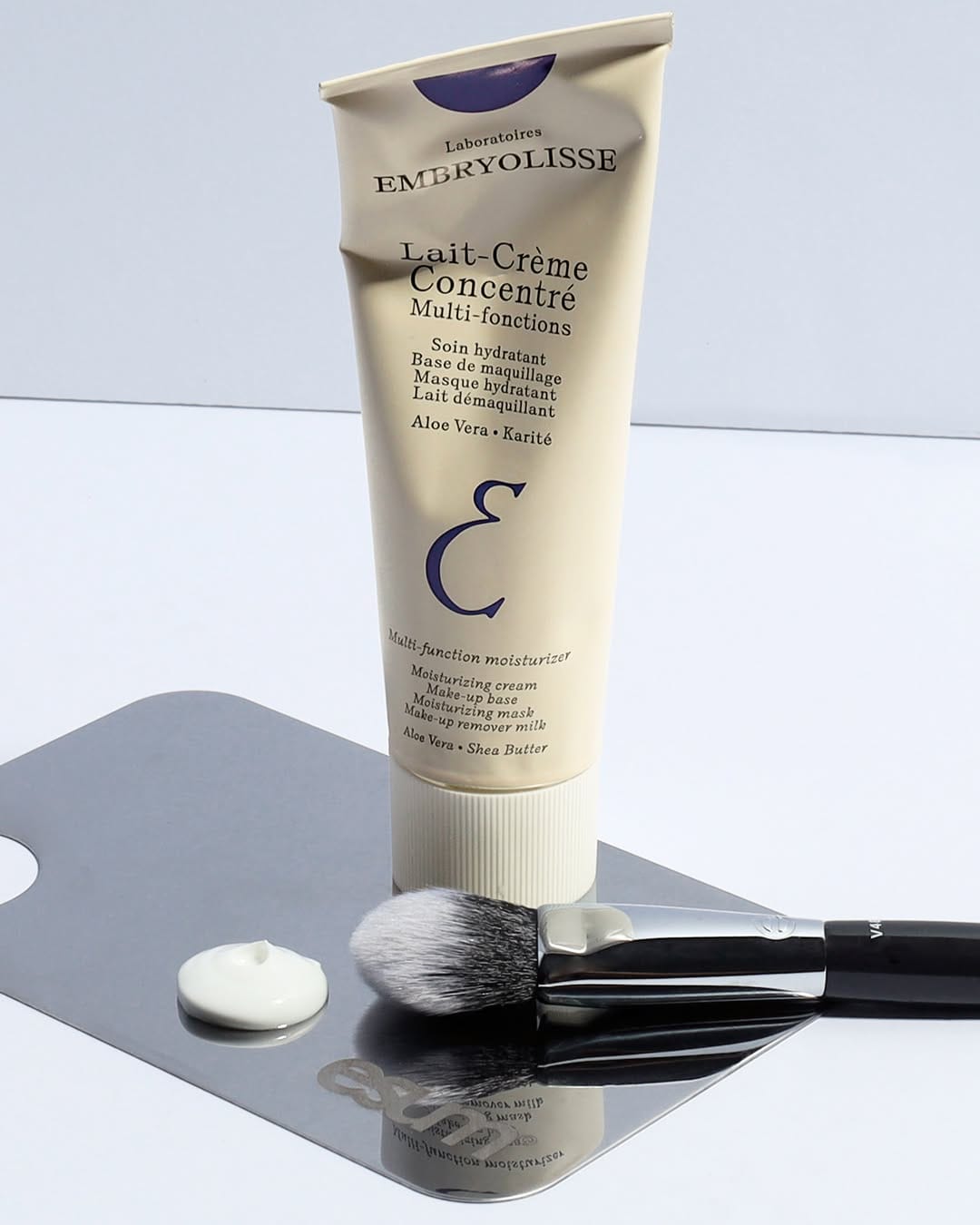 Post 2 by ESUM Cosmetics ® on Instagram (image)
