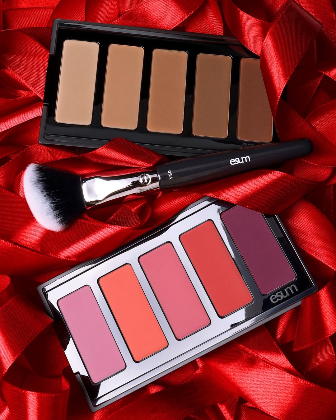 Post 6 by ESUM Cosmetics ® on Instagram (image)
