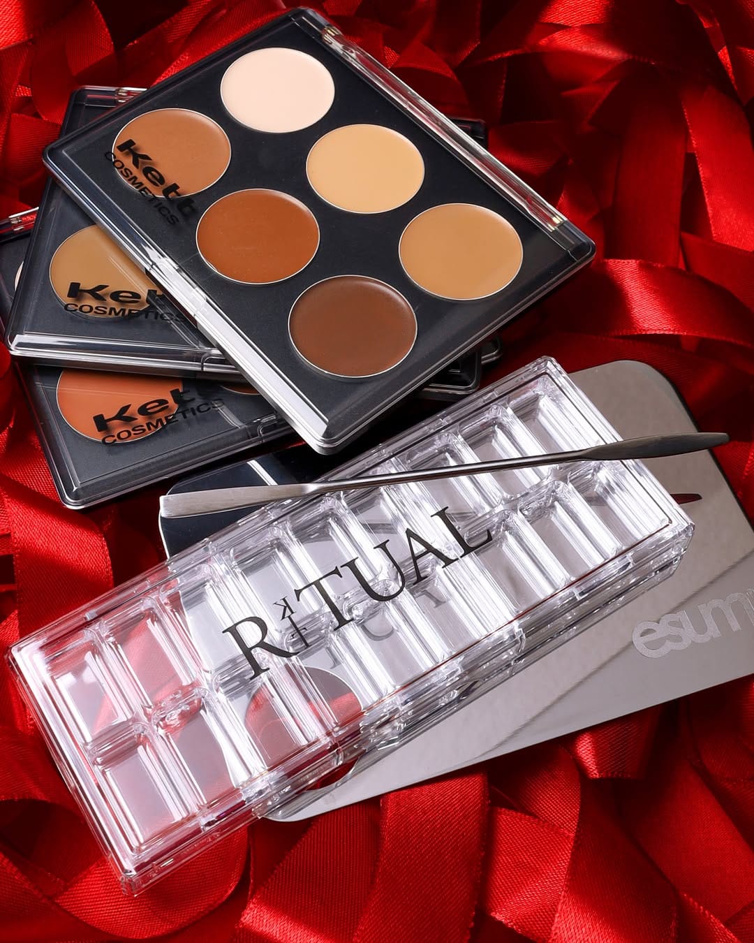 Post 8 by ESUM Cosmetics ® on Instagram (carousel)