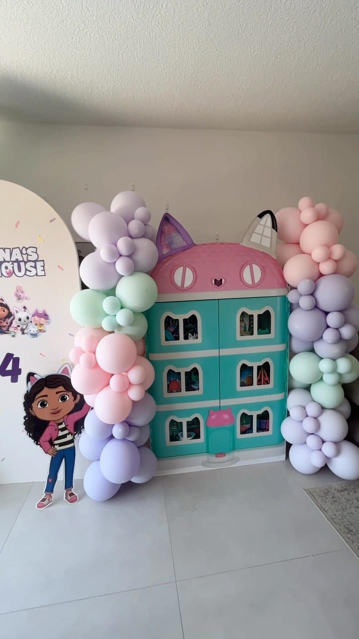 Post 6 by BalloonEvent by 𝕯𝖆𝖓𝖎𝖊𝖑𝖆 on Instagram (video)