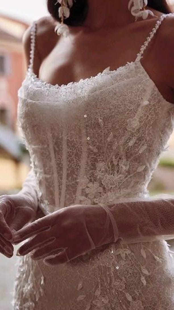 Post 9 by Atelier Nariela | Abiti sposa ,Sposo e Cerimonia donna on Instagram (video)