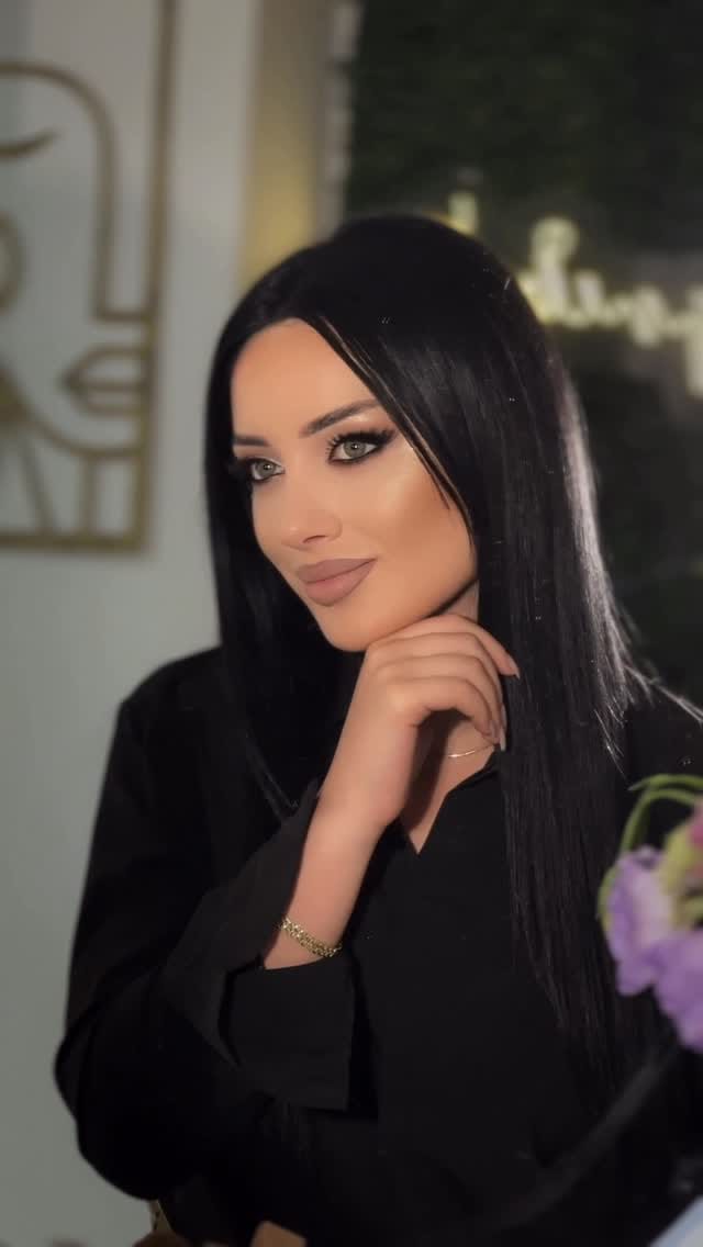 Post 8 by SYUZANNA MARTIROSYAN on Instagram (video)