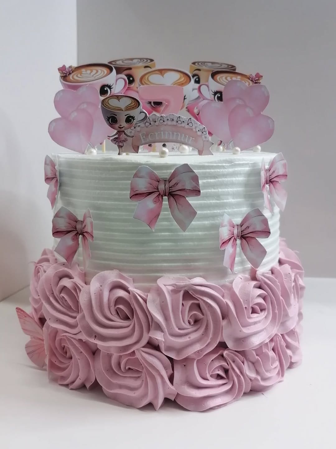 Post 1 by 𝐂𝐔𝐂𝐀® 𝐂𝐀𝐊𝐄𝐒 | 𝑻𝑶𝑹𝑻𝑬𝑵 on Instagram (carousel)