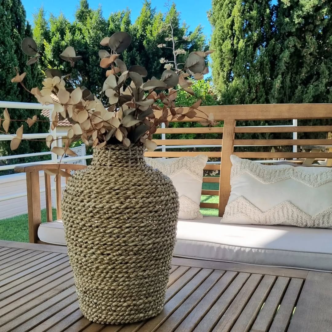 Post 5 by 𝐒𝐢𝐥𝐯𝐢𝐚 on Instagram (image)