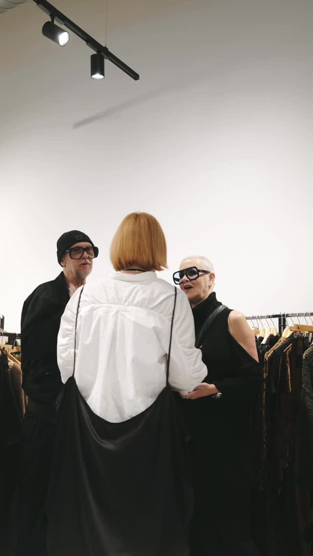 Post 2 by CURATE INTERNATIONAL COLLECTIONS on Instagram (video)