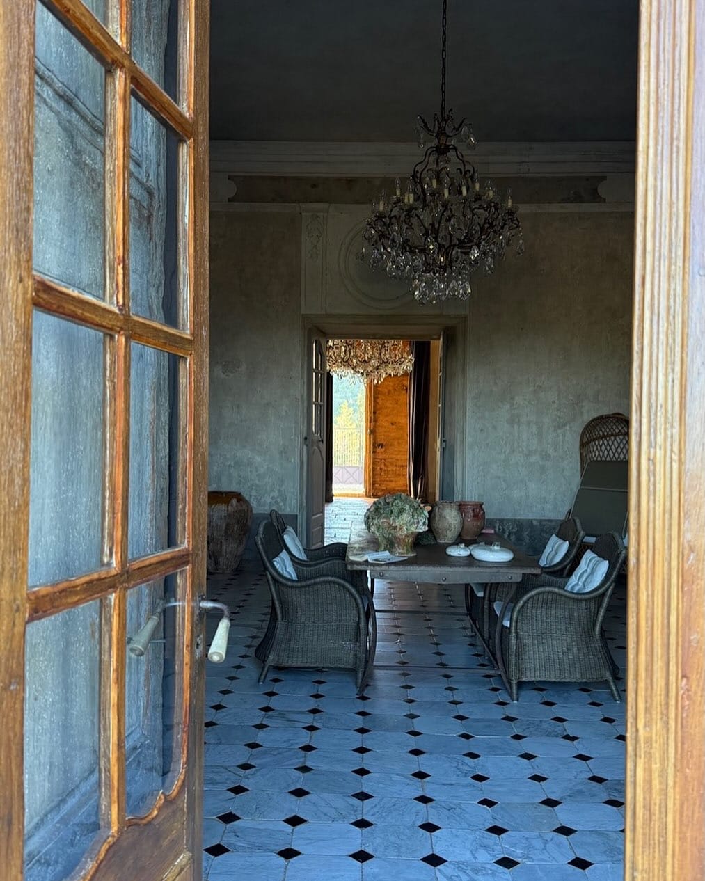 Post 5 by Château de Moissac-Bellevue on Instagram (image)