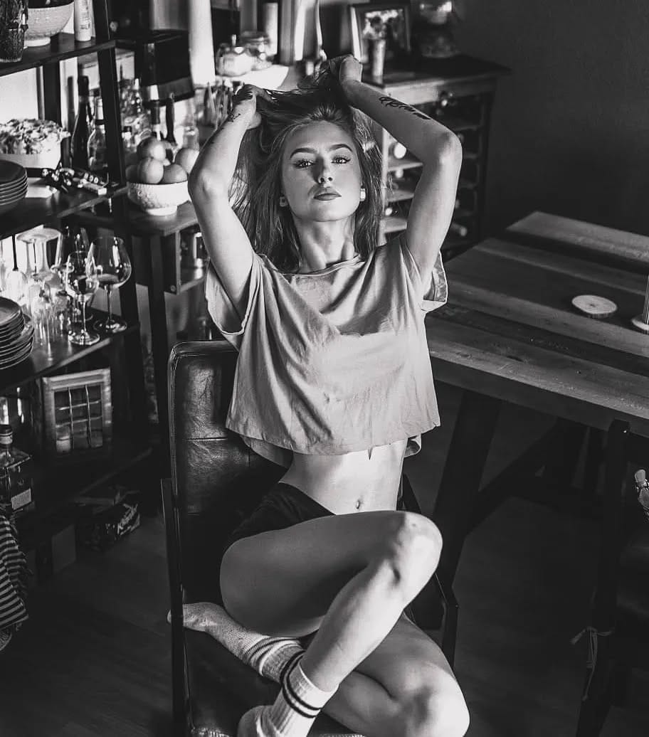 Post 3 by Models in Berlin on Instagram (image)