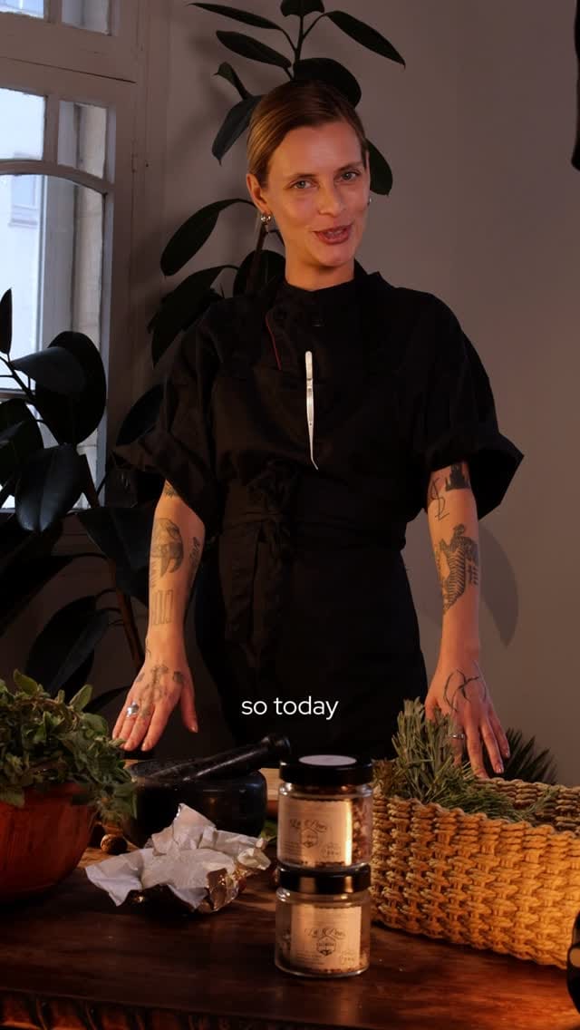 Post 4 by Vlada Coxx on Instagram (video)