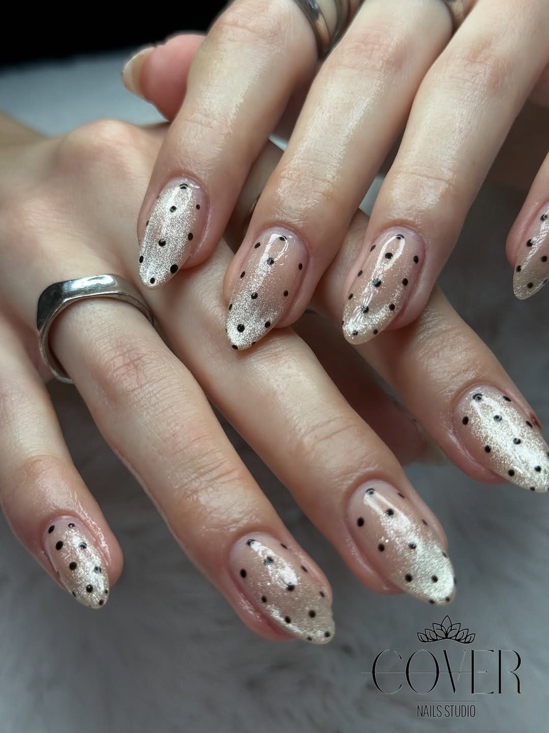 Post 7 by Cover Nails | NagelStudio on Instagram (image)