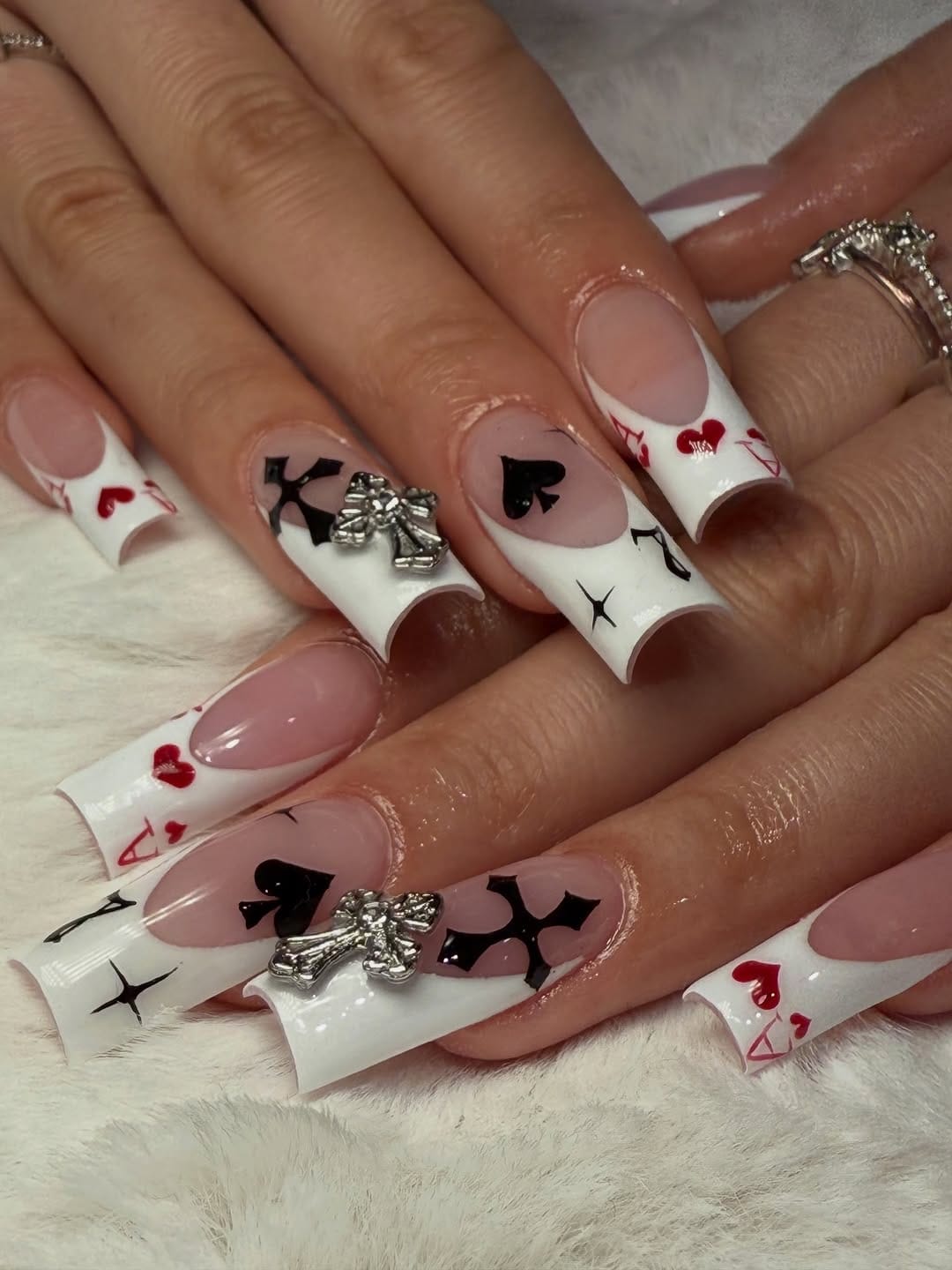 Post 2 by Cover Nails | NagelStudio on Instagram (carousel)