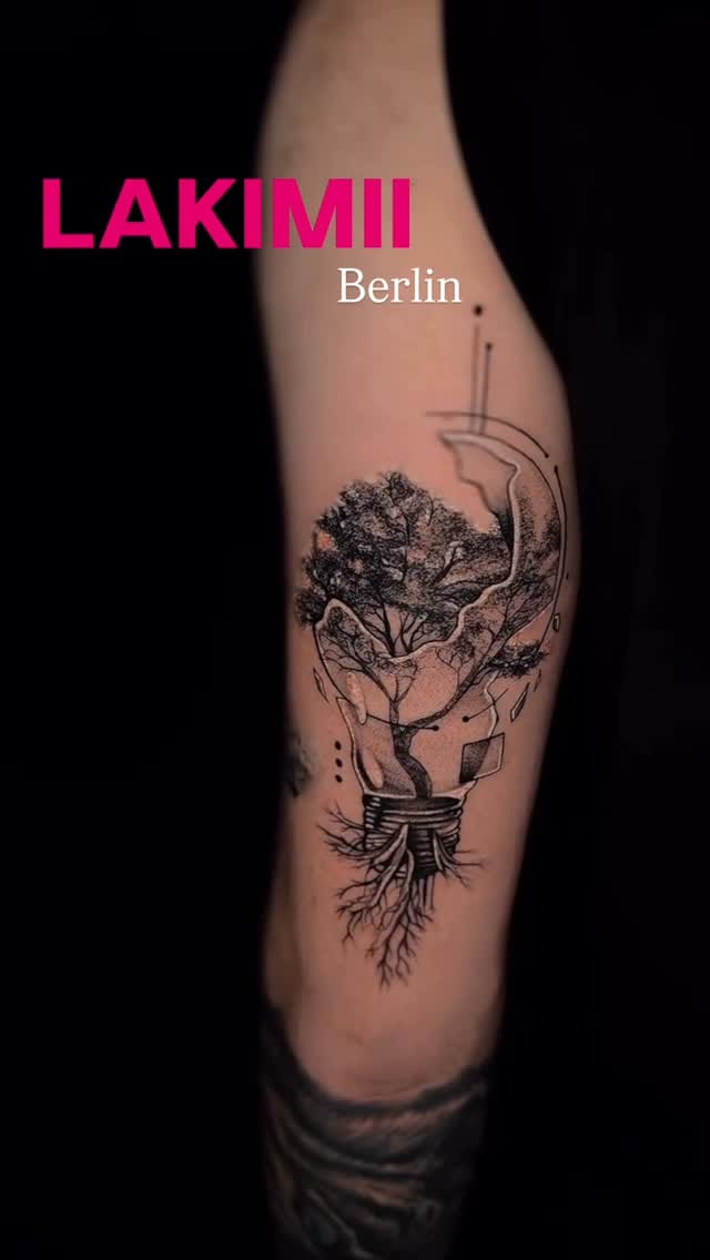 Post 7 by LAKIMII Berlin Tattoo on Instagram (video)