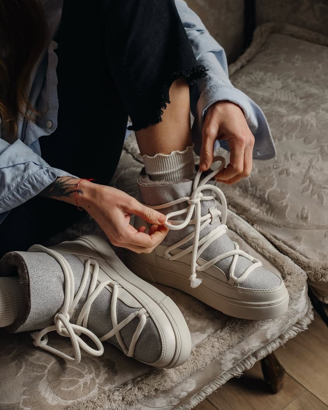 Post 9 by Cool Moon on Instagram (image)