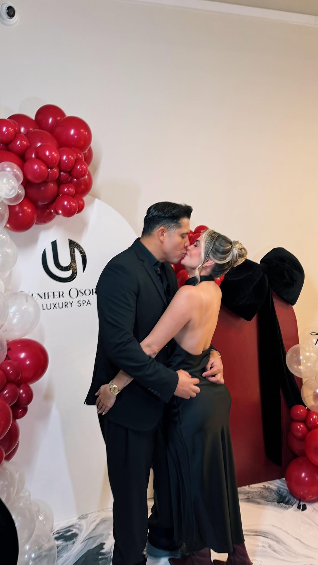 Post 8 by Yenifer Osorio /Brows/Lips/Nails on Instagram (video)