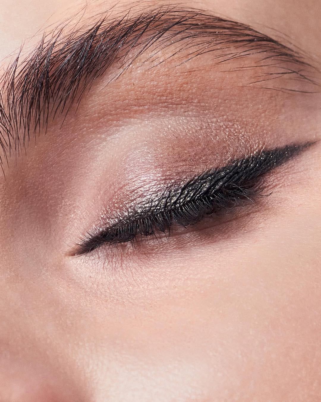 Post 10 by Luis Huber | Dein Celebrity Make-Up Artist in München on Instagram (carousel)