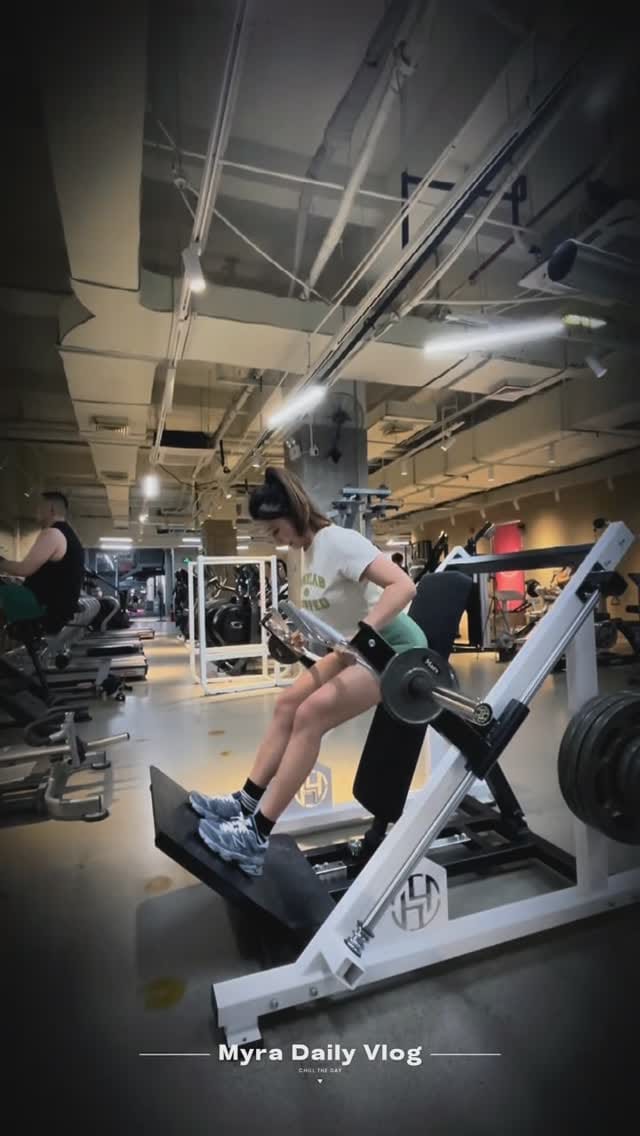 Post 6 by Myra Chan on Instagram (video)