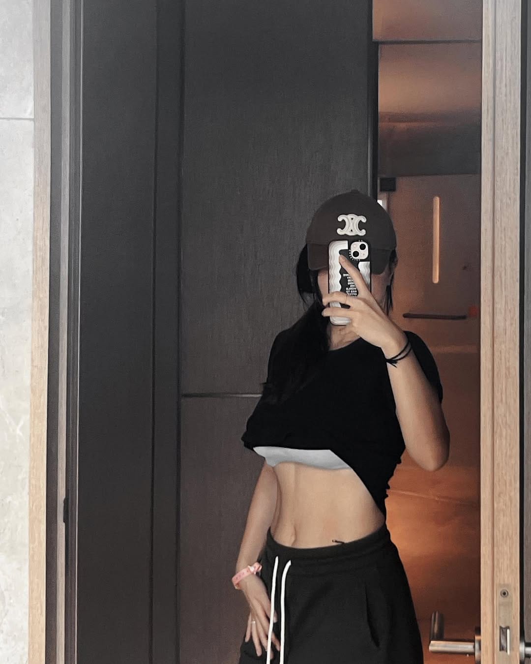 Post 9 by Myra Chan on Instagram (image)