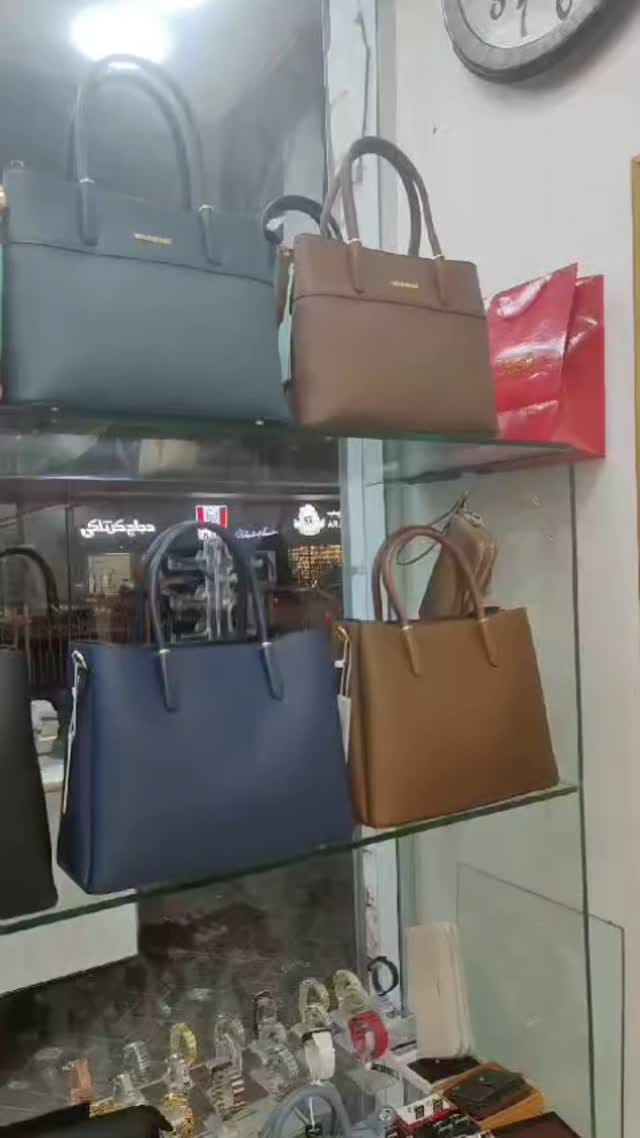 Post 5 by Kwatch on Instagram (video)