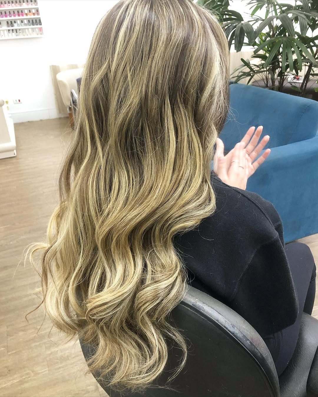 Post 4 by Lessence Coiffeur on Instagram (carousel)
