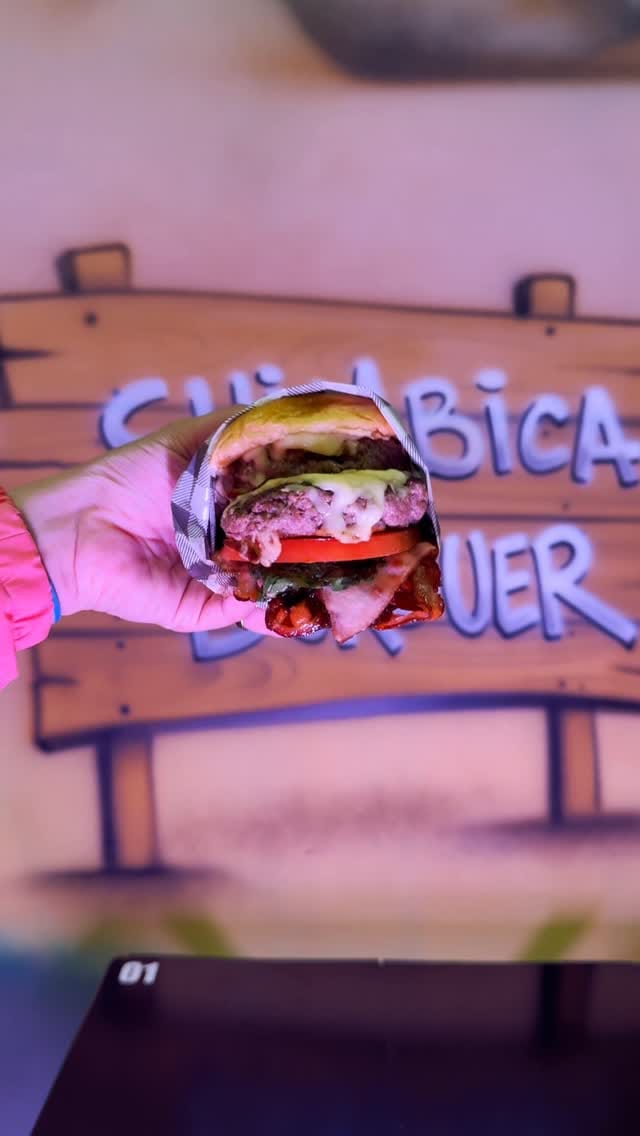 Post 1 by Chimbica Burguer on Instagram (video)