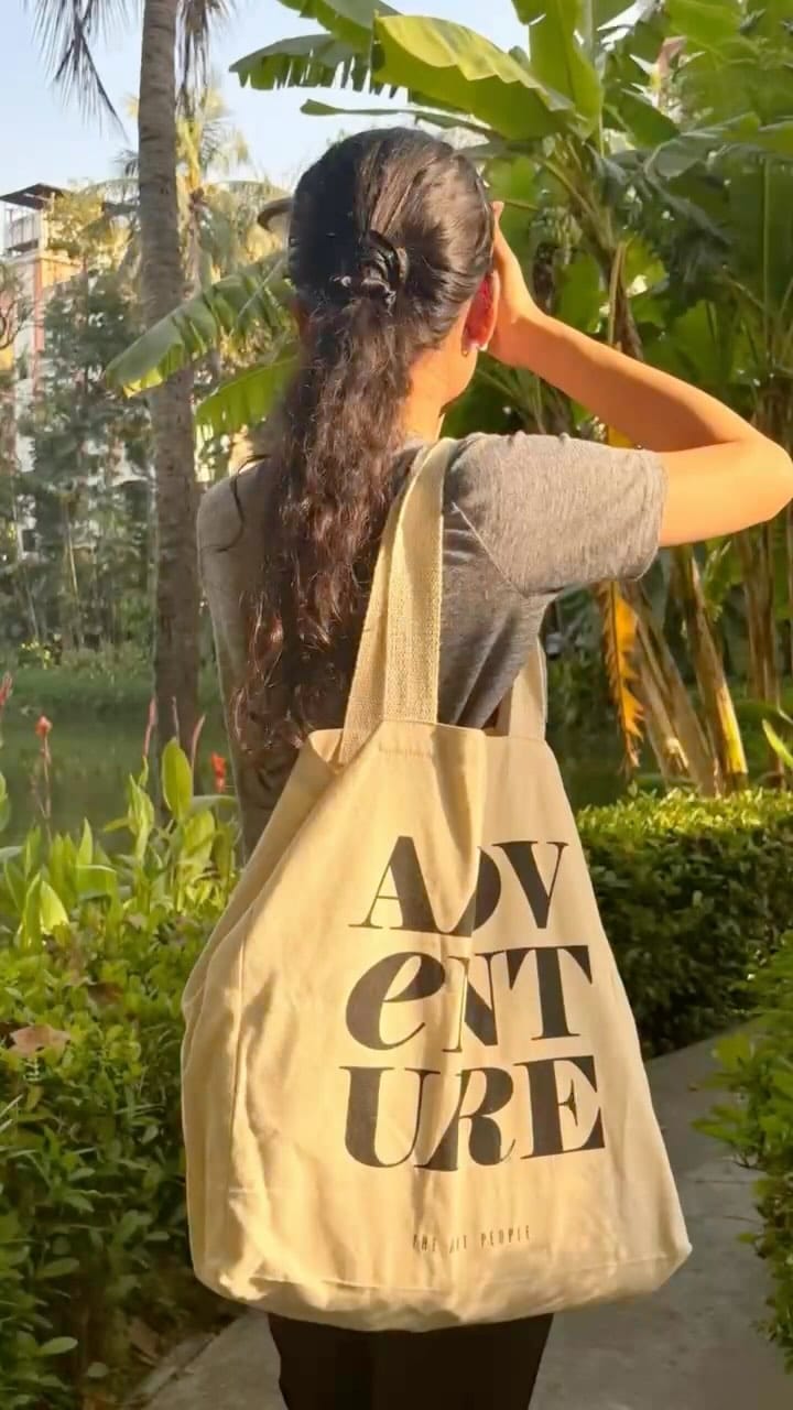 Post 10 by The Art People on Instagram (video)