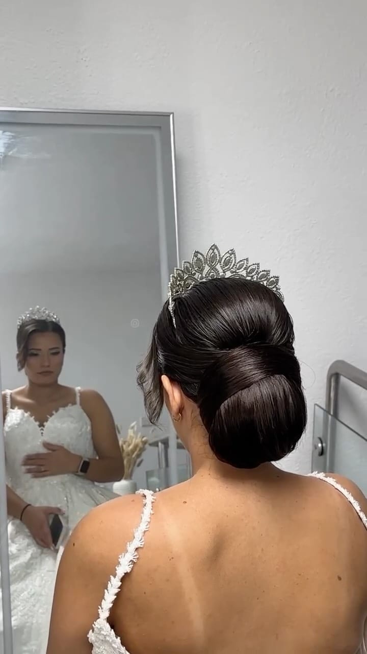 Post 8 by Professional Hairstylist | Böblingen on Instagram (video)