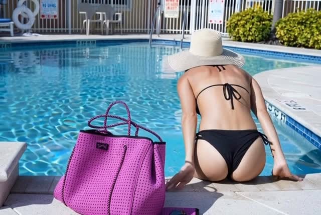 Post 3 by SUN FOLIE on Instagram (video)