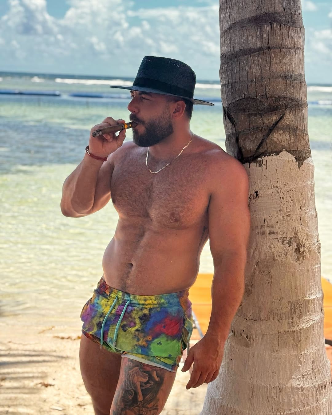 Post 9 by Mario Alberto on Instagram (image)