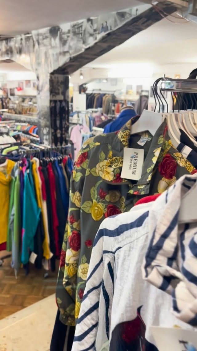 Post 2 by Vintage & Rags on Instagram (video)