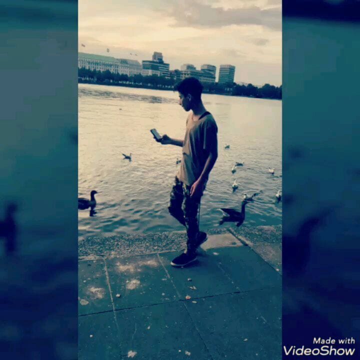 Post 4 by ^*Hussin^* on Instagram (carousel)