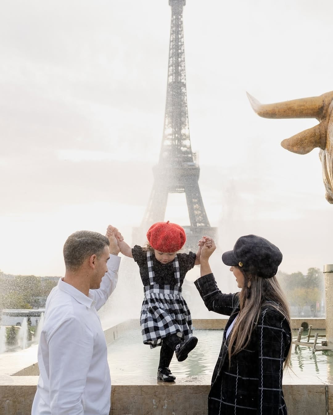 Post 6 by Fotógrafo em Paris | Paris Photographer 🇨🇵🇺🇸🇧🇷🇪🇸 on Instagram (carousel)