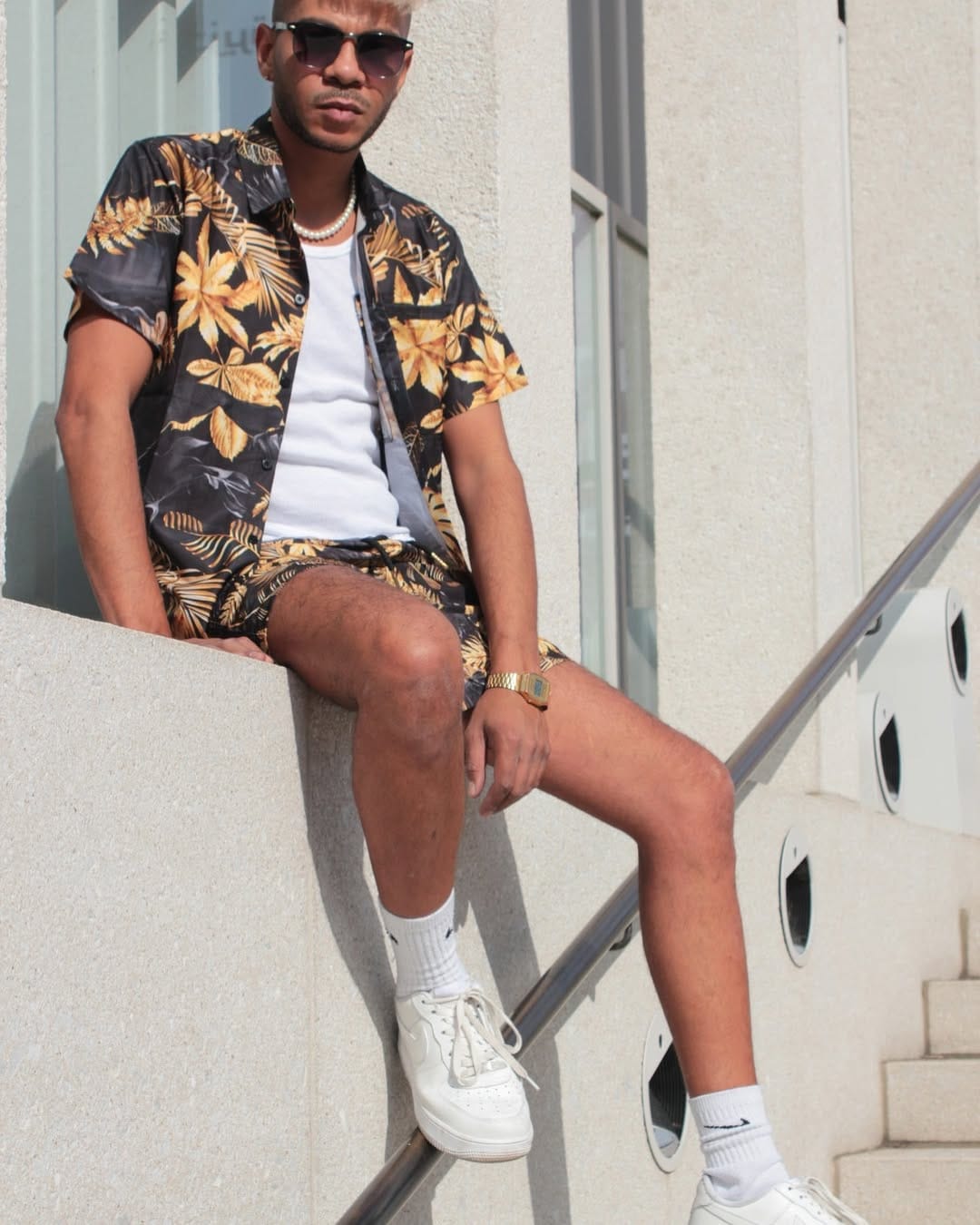 Post 4 by MARLON CHARUS on Instagram (image)