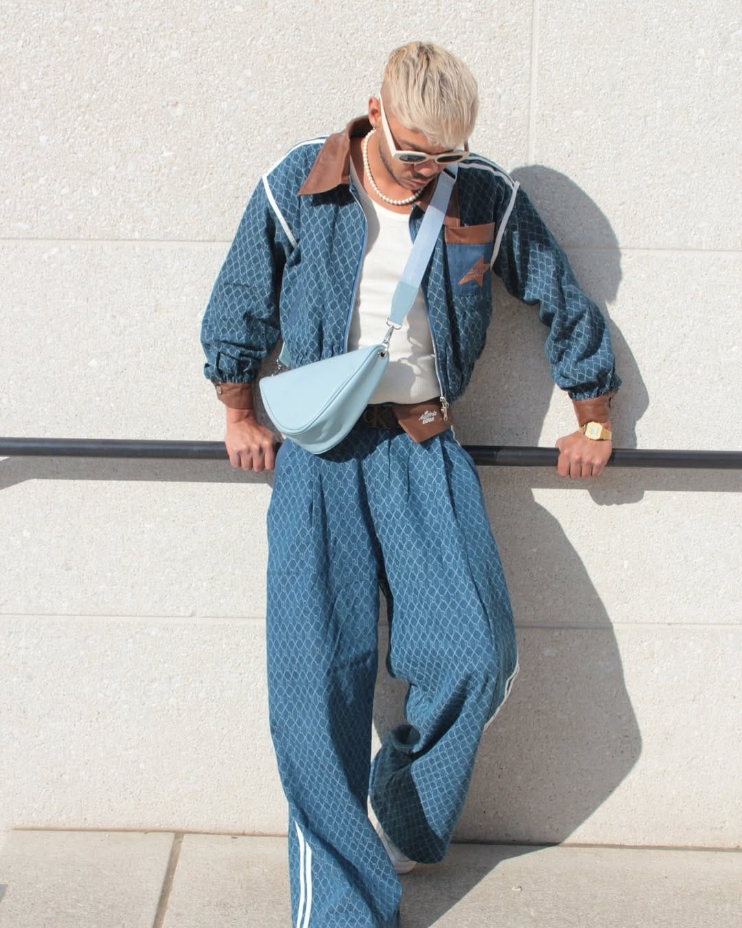 Post 2 by MARLON CHARUS on Instagram (image)