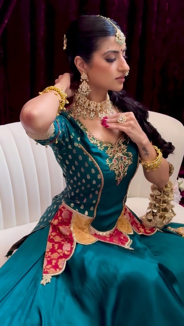 Post 7 by Esha Dhatt | Fashion Designer on Instagram (video)