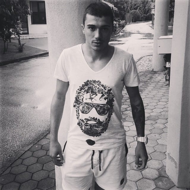 Post 8 by Anis. on Instagram (image)
