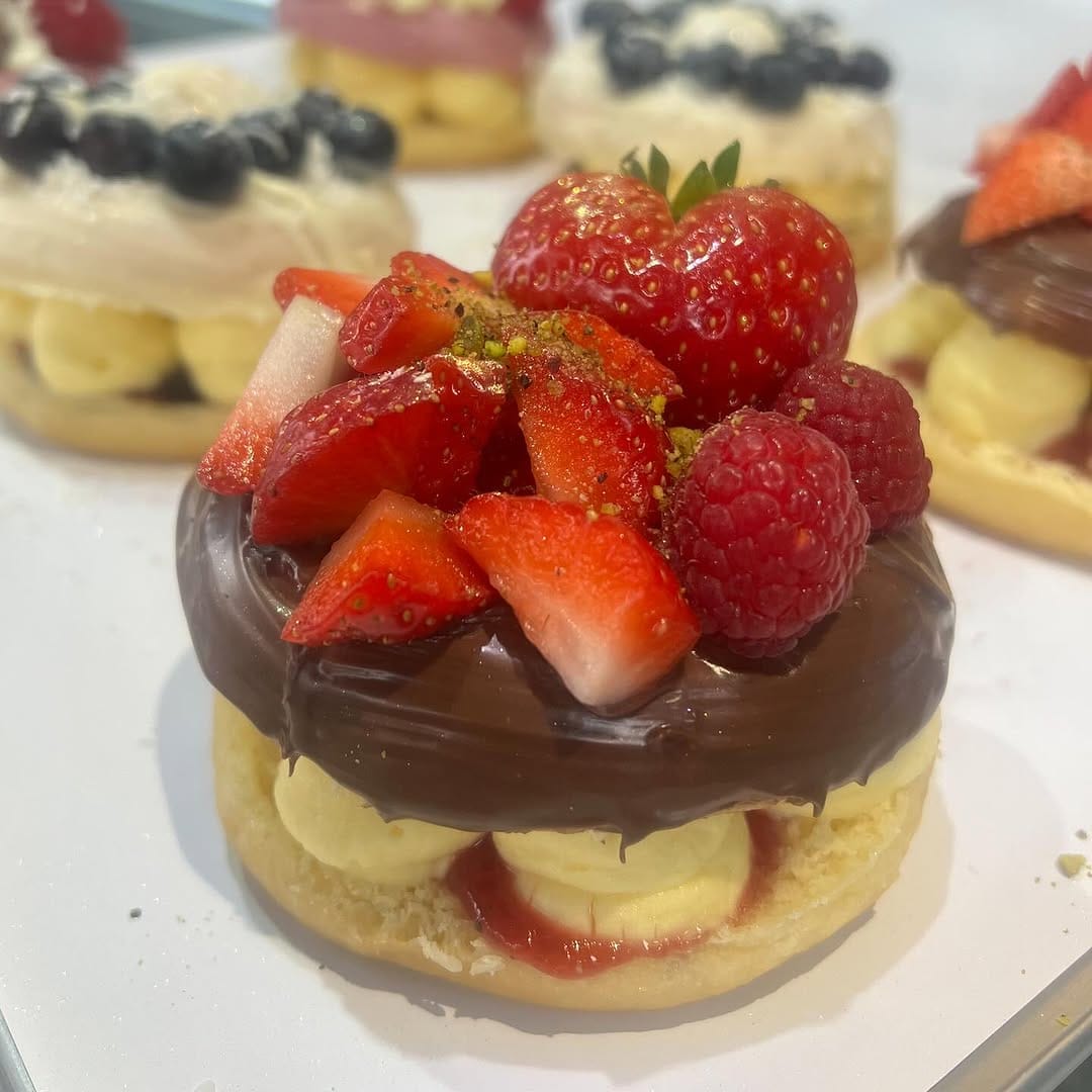 Post 8 by TUTTI D🍩NUT on Instagram (image)
