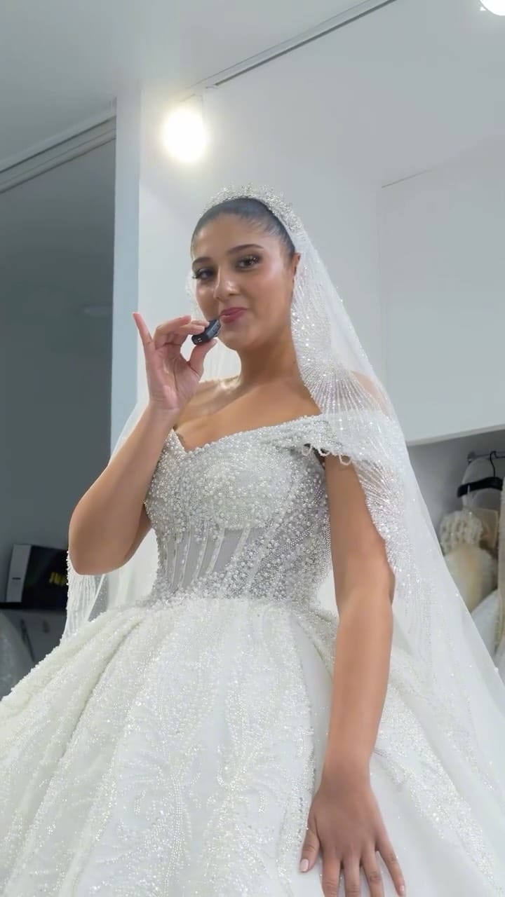 Post 8 by Asense Couture | Brautmode Berlin on Instagram (video)