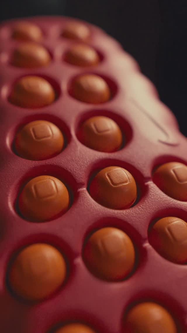 Post 4 by Dar Of Sneakers on Instagram (video)