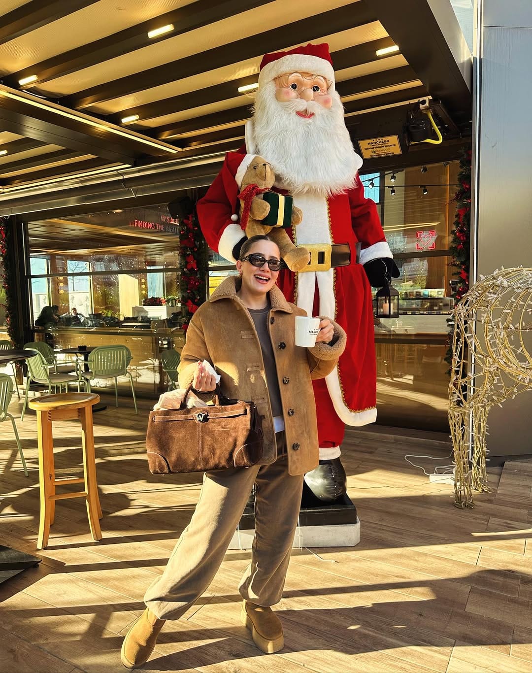 Post 7 by Cansu Durusu on Instagram (carousel)