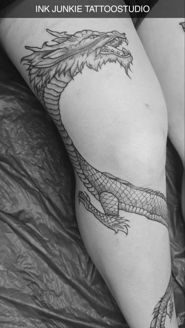 Post 6 by INK JUNKIE TATTOOSTUDIO on Instagram (video)