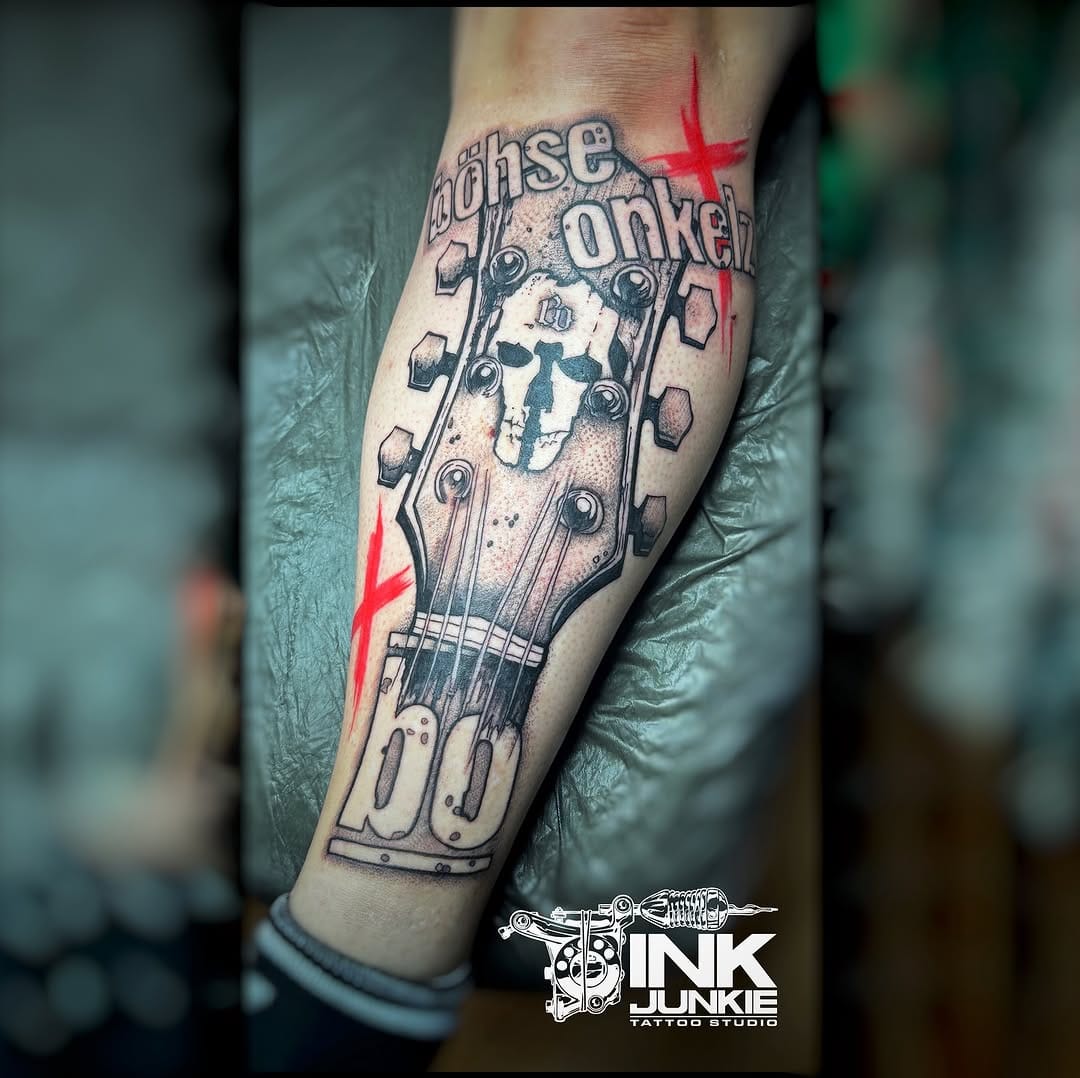 Post 9 by INK JUNKIE TATTOOSTUDIO on Instagram (image)