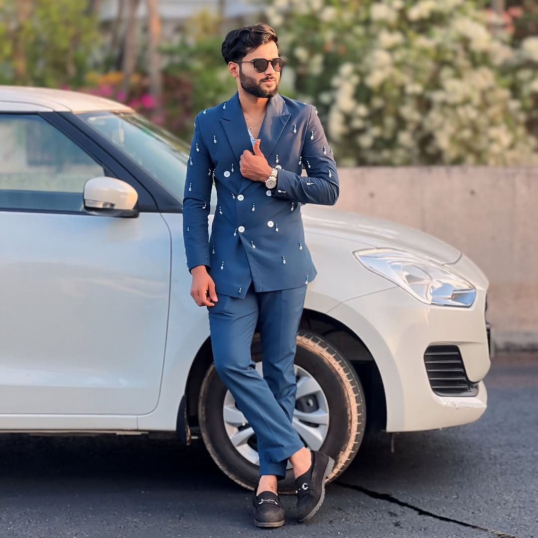 Post 3 by شمين رياس on Instagram (image)