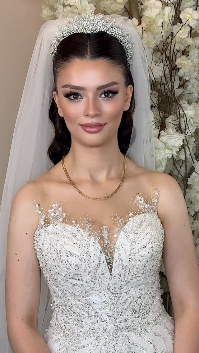 Post 6 by Hairdesigner & Makeup Studio on Instagram (video)